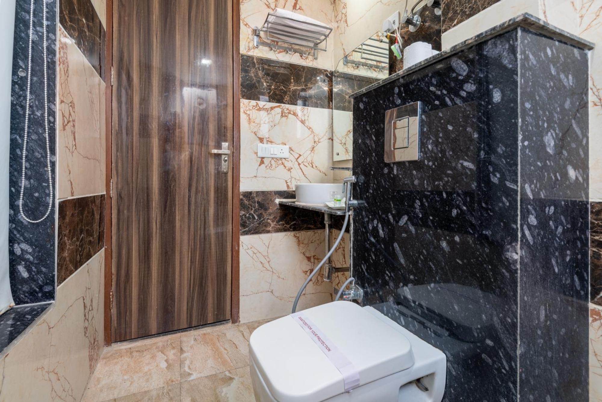 Hotel Royal Inn Igi 뉴델리 외부 사진