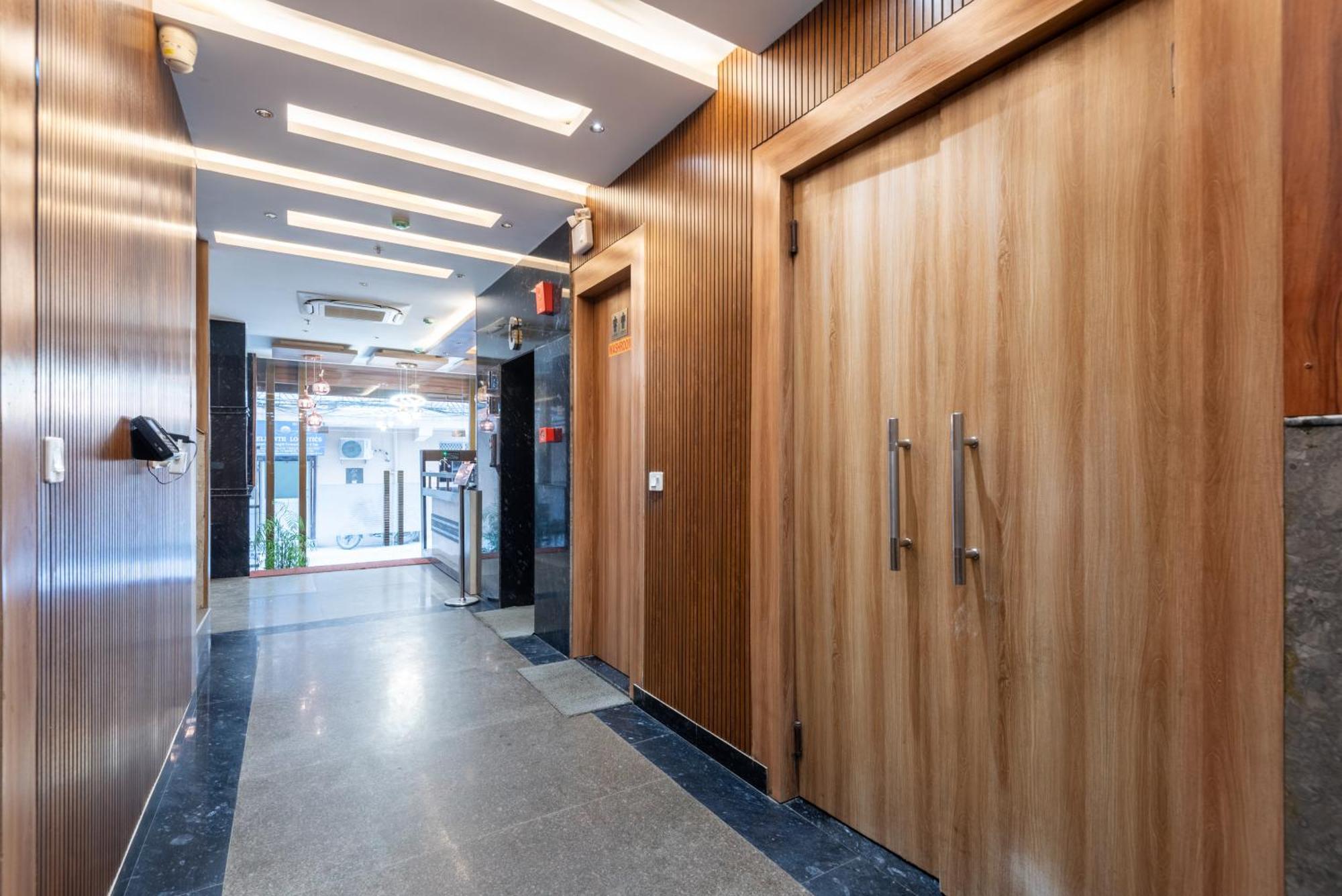 Hotel Royal Inn Igi 뉴델리 외부 사진