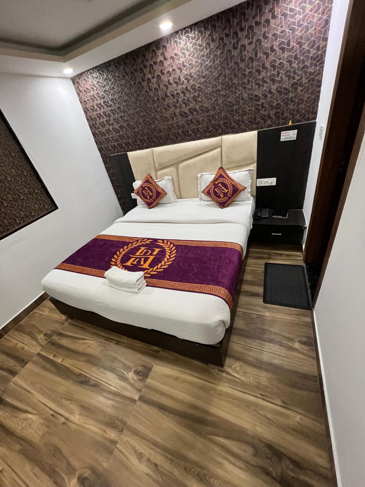 Hotel Royal Inn Igi 뉴델리 외부 사진