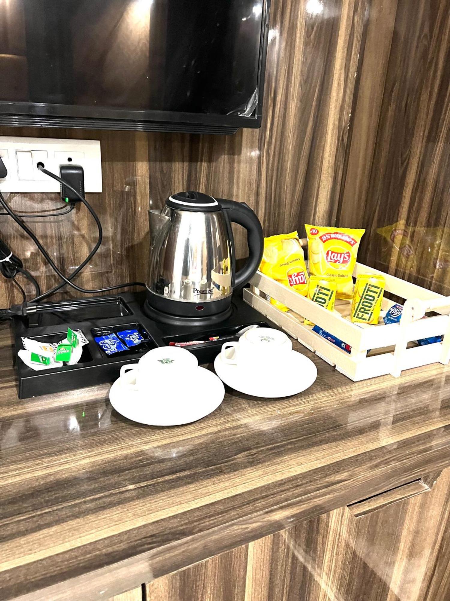 Hotel Royal Inn Igi 뉴델리 외부 사진
