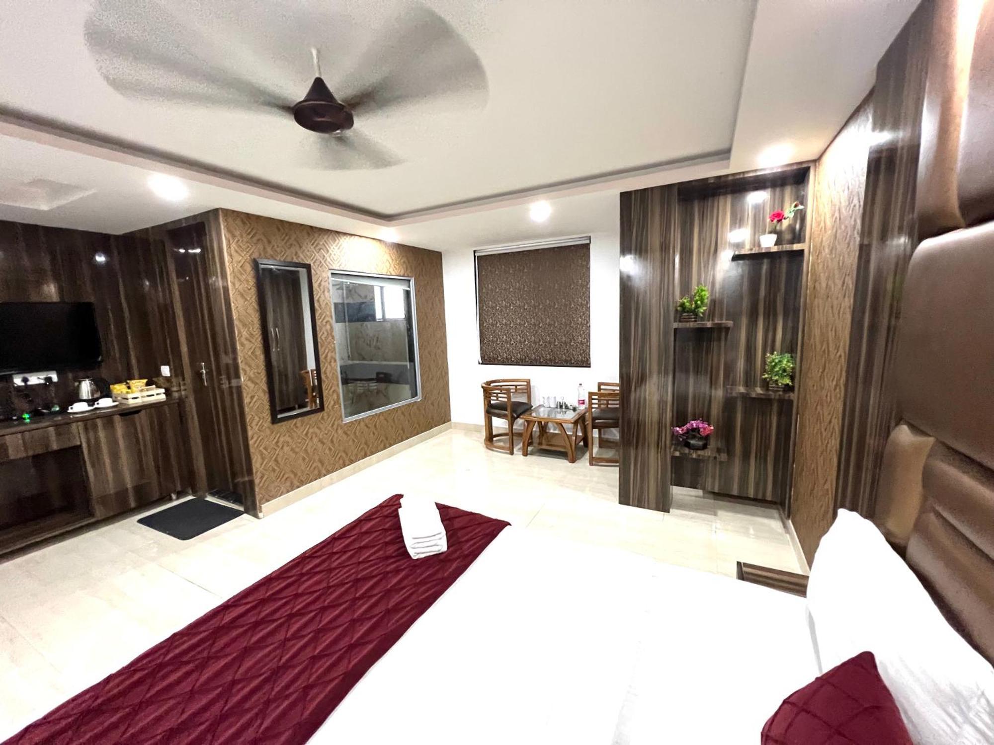 Hotel Royal Inn Igi 뉴델리 외부 사진